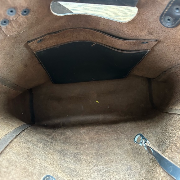 Saddleback Everyday Leather Tote - Picture 7 of 14